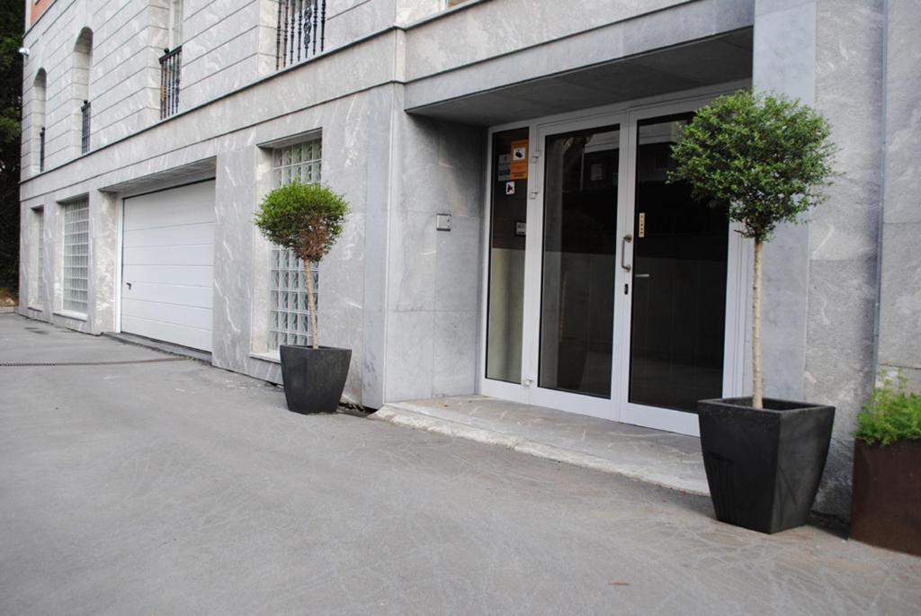 - Adults Only 3* Gernika
