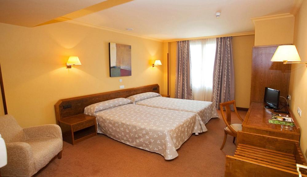 - Adults Only Gernika